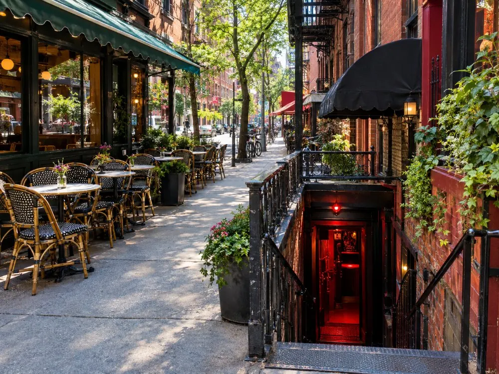 Cafés und Kellerclubs entlang der MacDougal Street